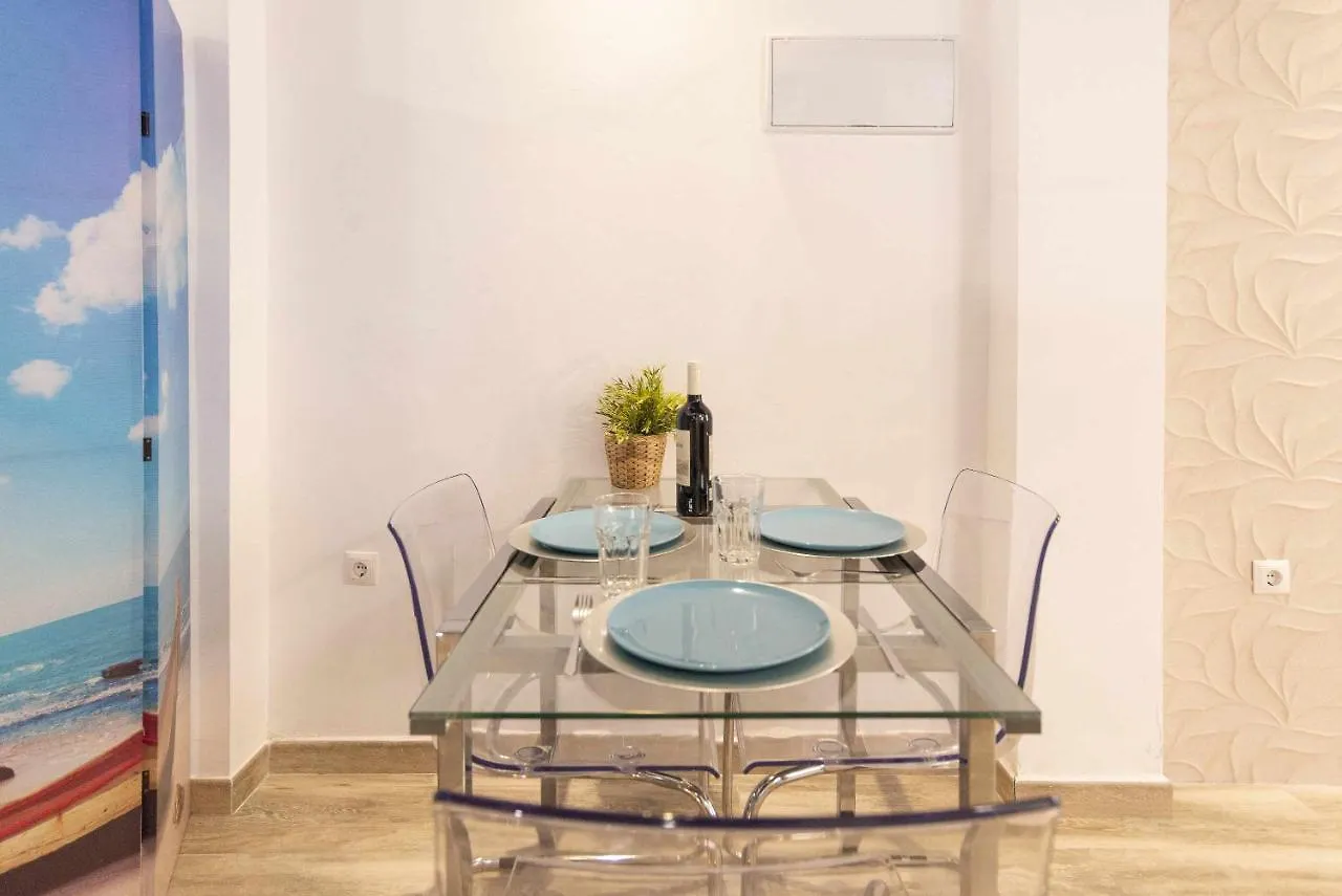 Vialia Suites The Beach Malaga Apartment