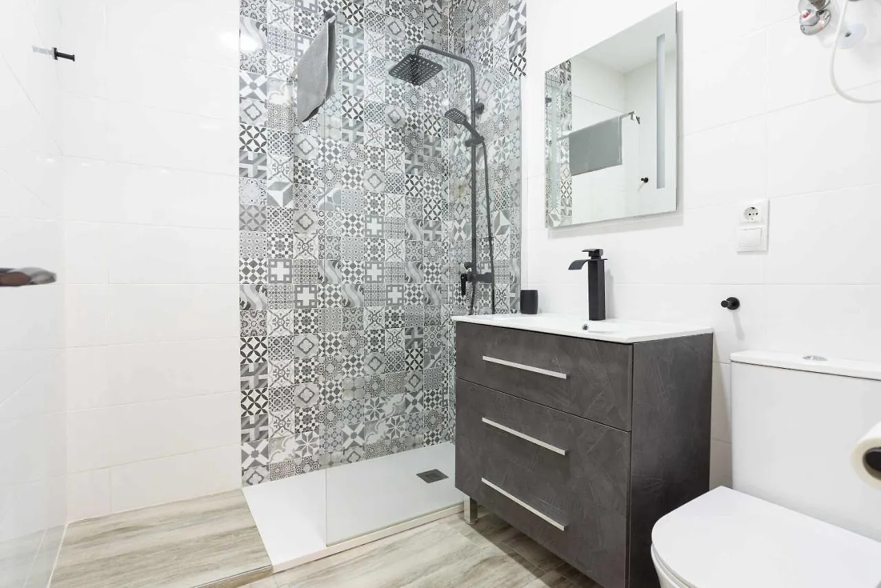 Vialia Suites The Beach Malaga